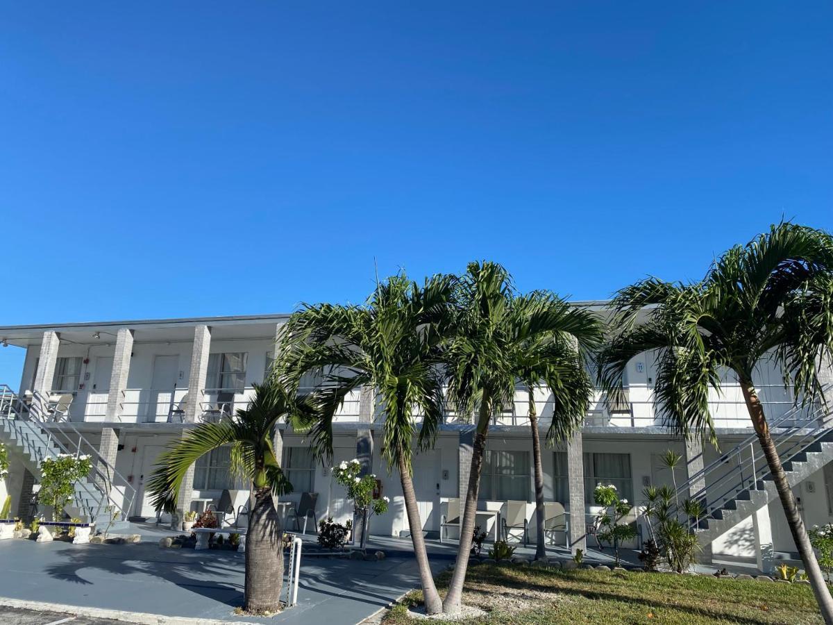 Pelican By The Sea Motel Pompano Beach Exterior foto